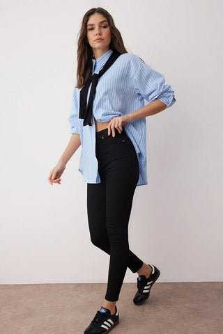 Jeans TWOAW24JE00264 - crna [djesi-src-4aa5479938d43114a119b3e1ef3bea257195500ed52099101ebdf4569e2dc449]