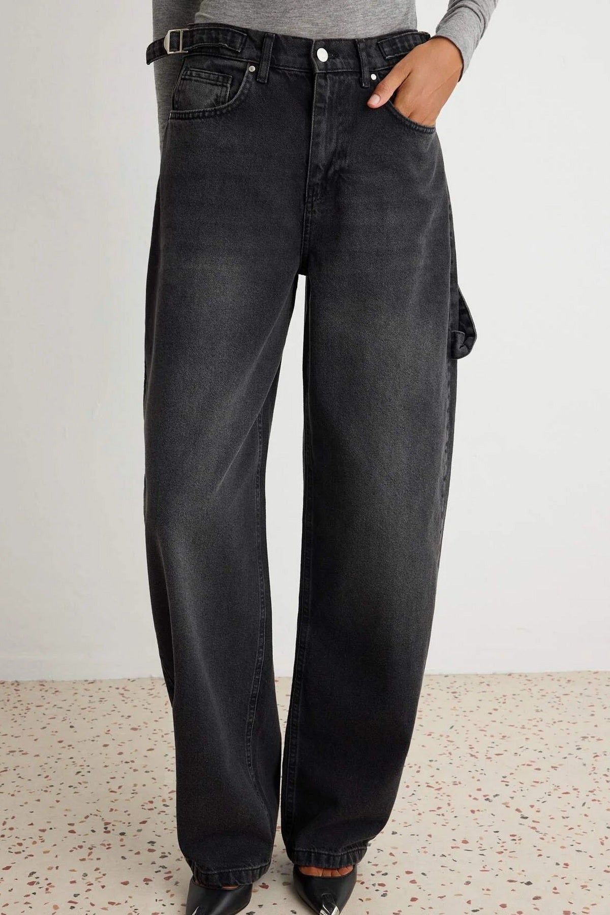 Jeans TWOAW24JE00308 - crna [djesi-src-511ffd7b0d1ce7c9ab37d11dae39335f12d54341beeb0871bc0d310db03159f3]