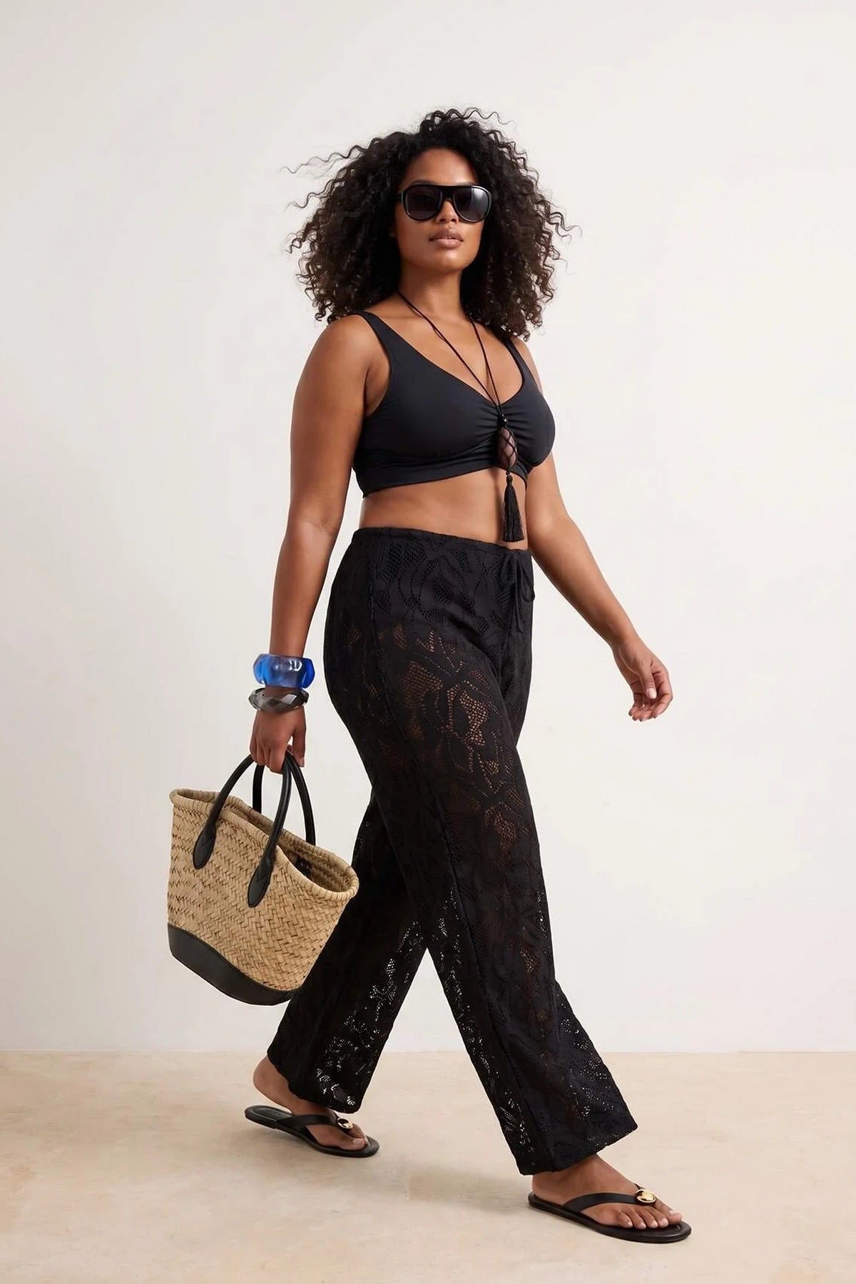 Pantalone TBBSS26AR00029 - crna [djesi-src-84fdf50edb3f7c02f14d87857e991230e330bb3ddda631c1a5c91f12fd53f75c]