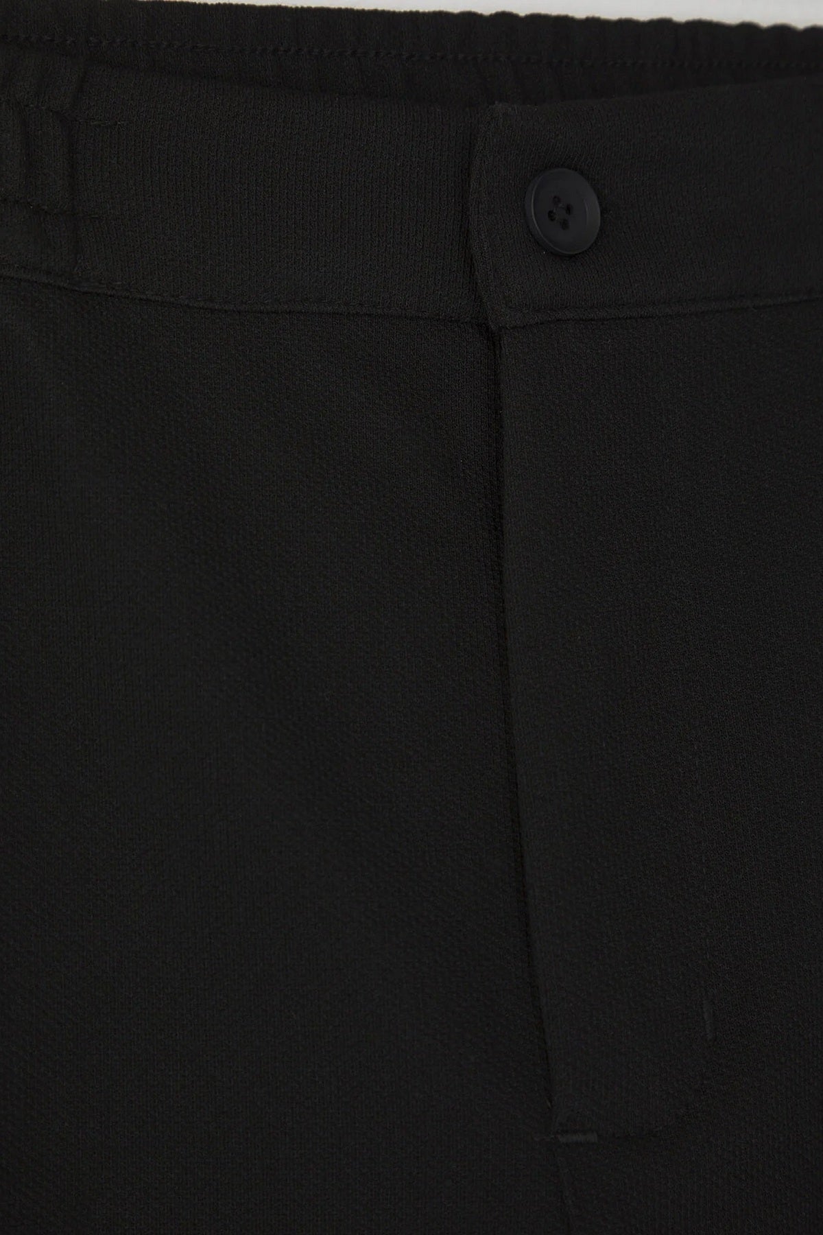 Pantalone TMNSS25AR00003 - crna [djesi-src-fe357ce99c39422438876050e6b8d3073c39a0344473e95fc1a91d3006a05306]