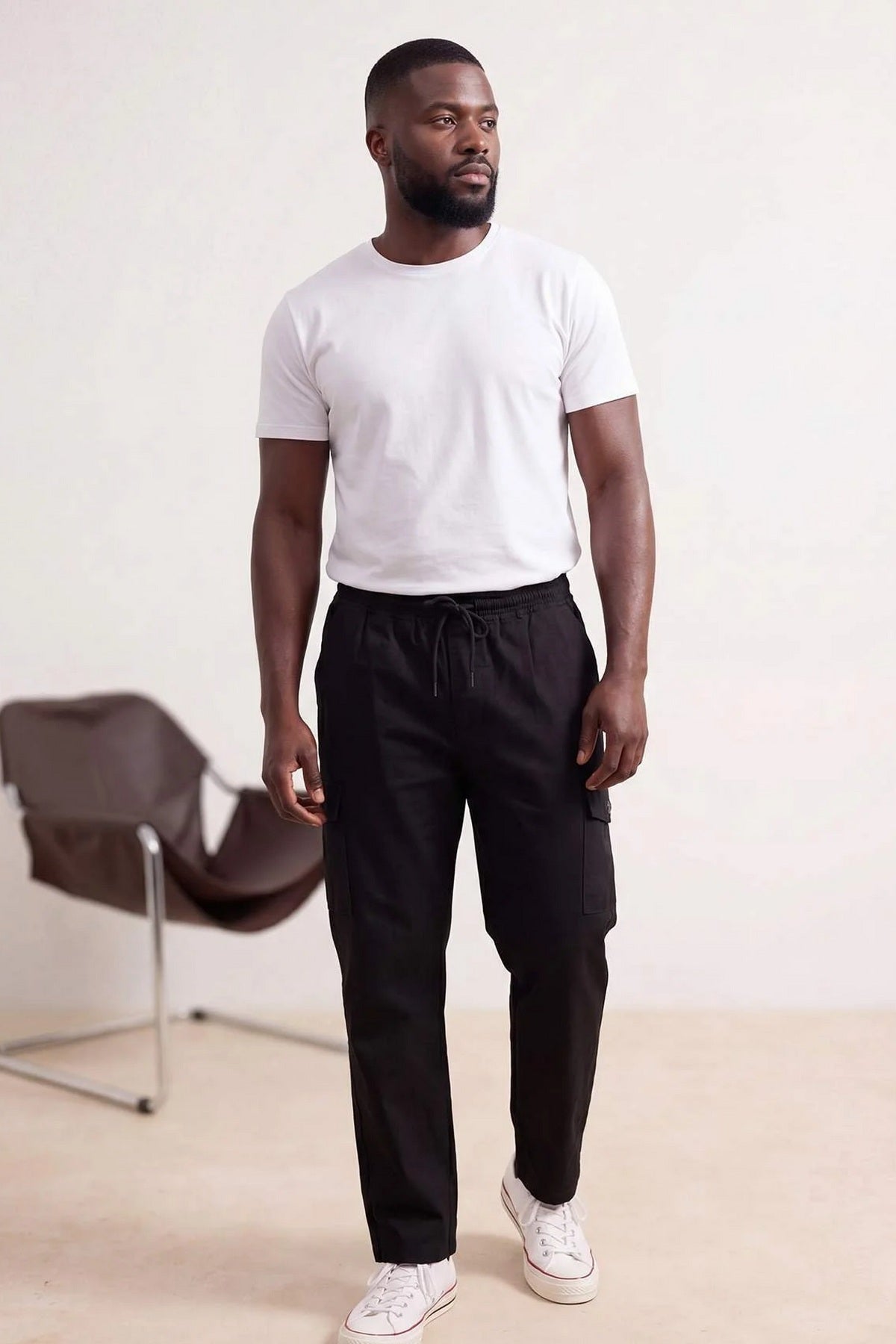 Pantalone TMNSS26AR00006 - crna [djesi-src-ca8be7f247de9f8d76ecd5b0075e730b29dc67ef727b1a7491b0f34ed63f4223]