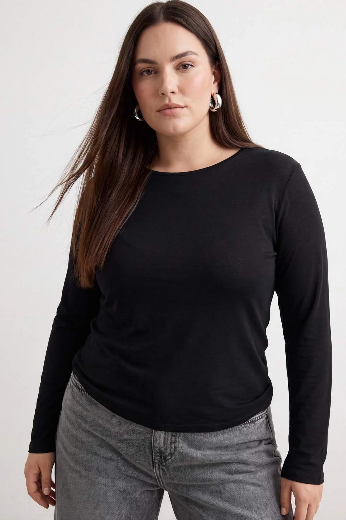 Bluza TBBAW27AF00023 - crna [djesi-src-94bad4a650c776e89067d4eba1e8b4ae62ab16151898334facc9fc3f1c02c278]