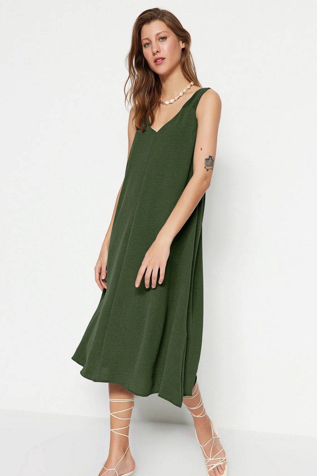 Haljine TWOSS23EL00882 - khaki [djesi-src-c437fffa0504036d741fc4fedf1e26a727464dcb423a4d847aedc7a5c67daa09]