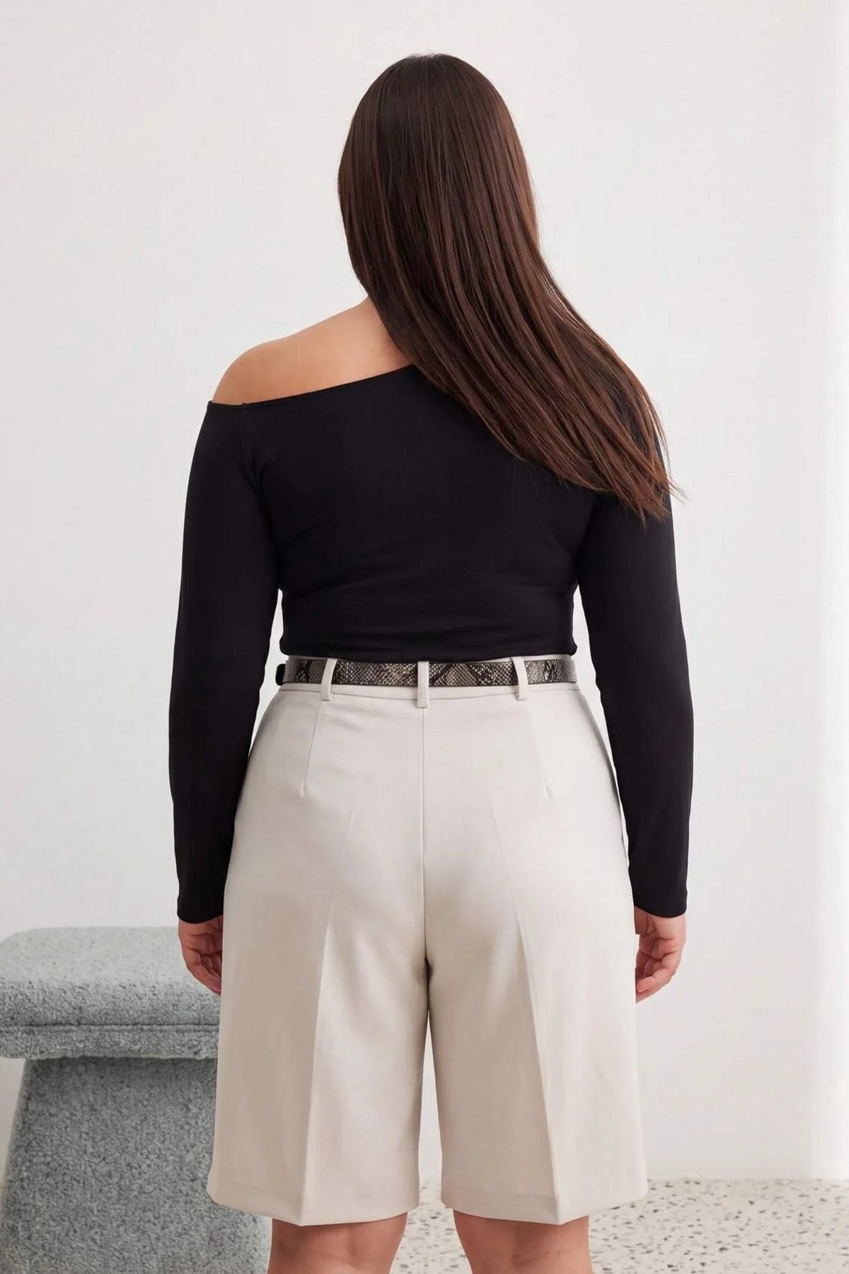 Bluza TBBAW27AF00040 - crna [djesi-src-e7c6d986c61c179f4a8b7521e406fed3bdca328502ee8a6b682dae1030b7e276]