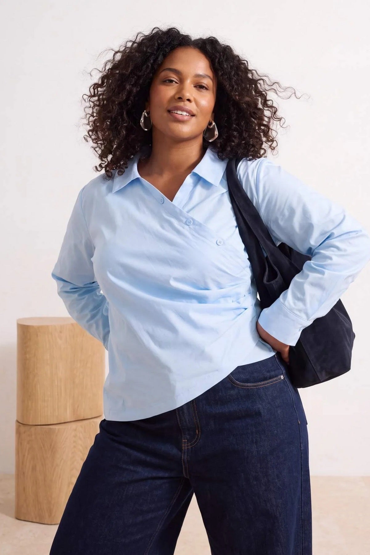 Bluza TBBSS26AF00288 - plava [djesi-src-a395f7bf25f08160b403d67e4a31aef4dbcc8a0bcd509a1fbede7ccb3c8de8ca]