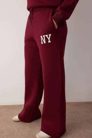 Trenerka TWOAW26AU00081 - bordo [djesi-src-d8ef49f2733c1bd57c103d2a829727067673185e76f8da974c9101a562dc0672]