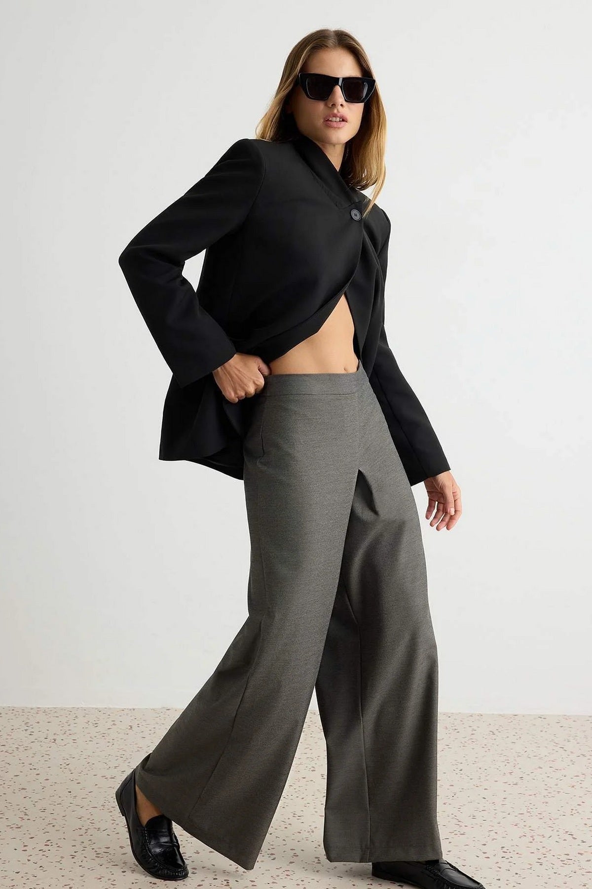 Pantalone TWOAW27PL00089 - siva [djesi-src-656507f7f192511fc8681a81e4a2594db1a040ab5712de9561c324898ebd1705]