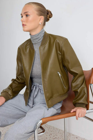 Kaputi TWOAW26MO00084 - khaki [djesi-src-f97dab6c97d13e1429cad4fbe4f731bc0fbfb5a12faac8968cf6372704c5d4dc]