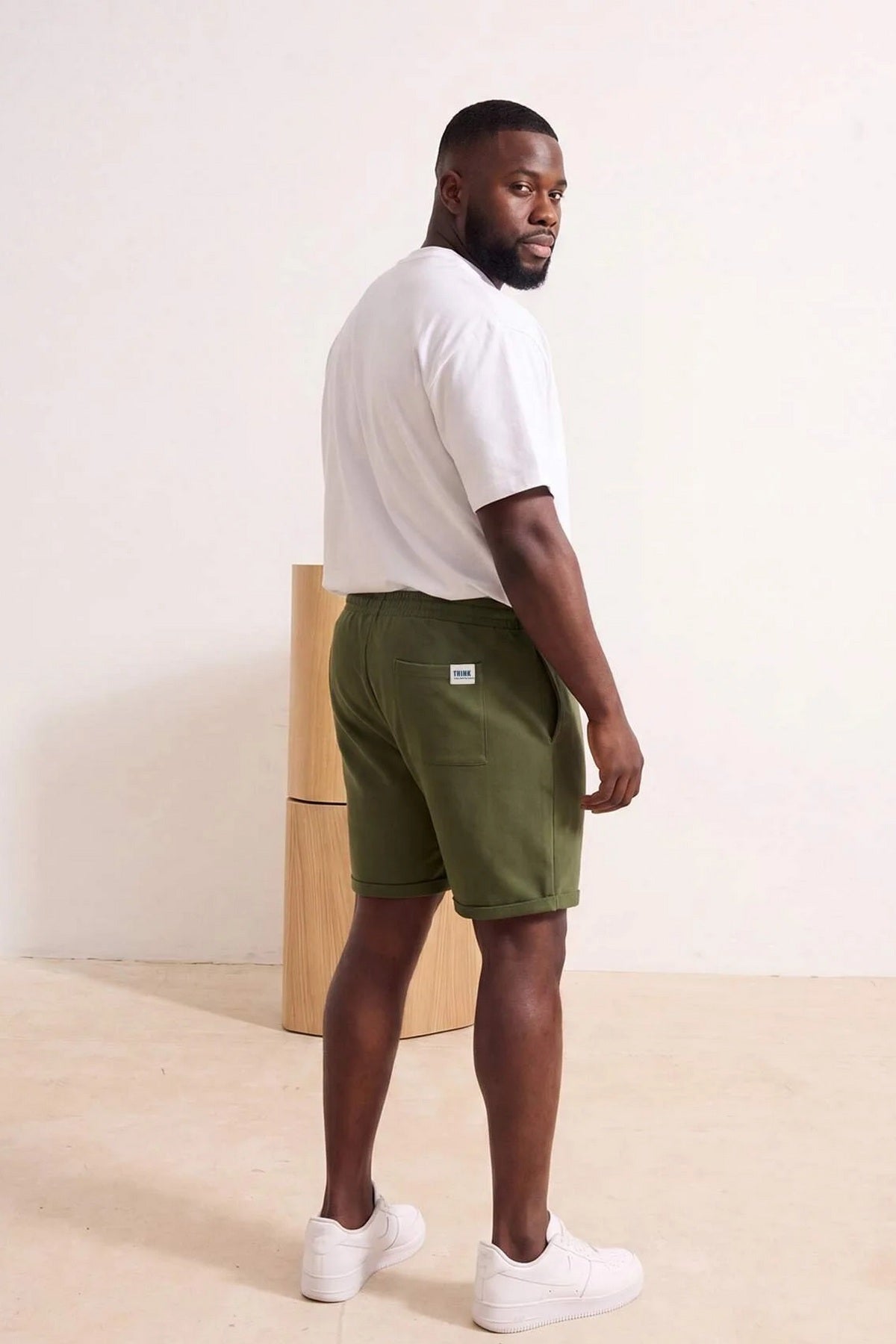 Šorts TMNSS26AP00006 - khaki [djesi-src-05709283f758b09a9b2b64b8a2377562d55fa993db55beec72adae92c743ab0b]