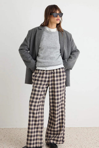 Pantalone TWOAW27PL00138 - teget [djesi-src-0e882a039d1fb0d91402489ce43a50ae416f224a129a9834388fab8b744fb0f1]