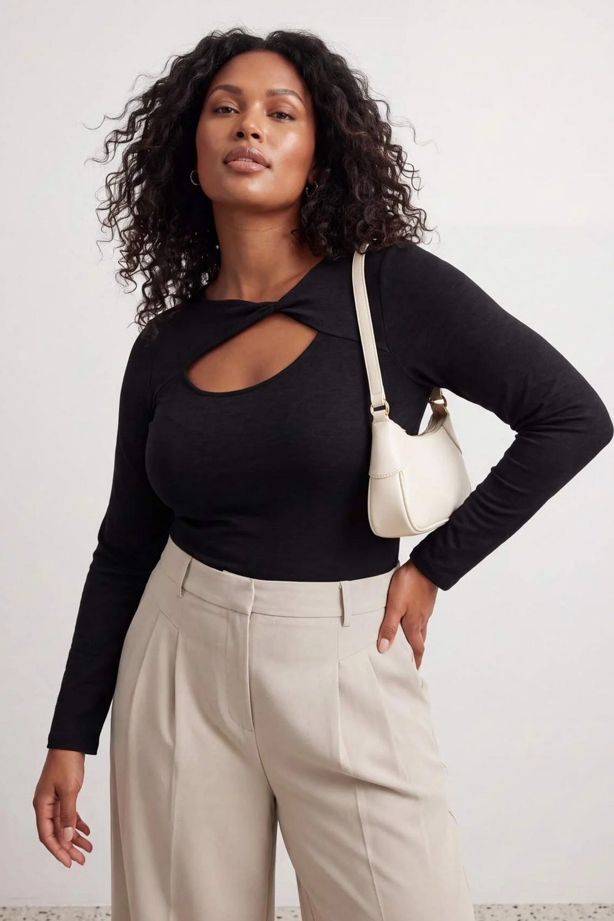 Bluza TBBAW27AF00042 - crna [djesi-src-b469e097da5ad1081cc286b304c3a3d319a63b51ca5f48aad24d3a16b35a9a40]