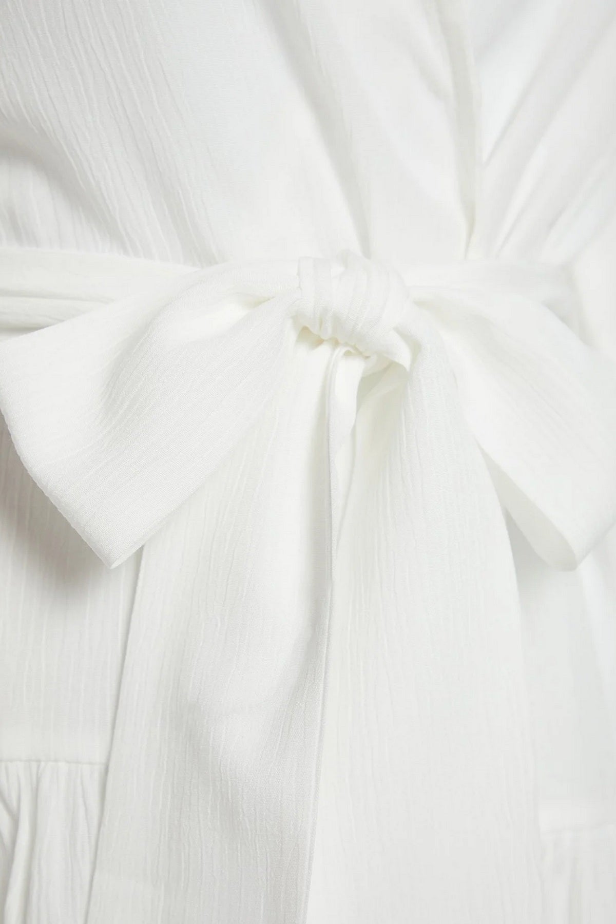 Kimono TBESS24KM00032 - bijela [djesi-src-0cb3159f2d4d0739196e9f376e65717c16f5c18a1a1ab63c331eee46f3dfac47]