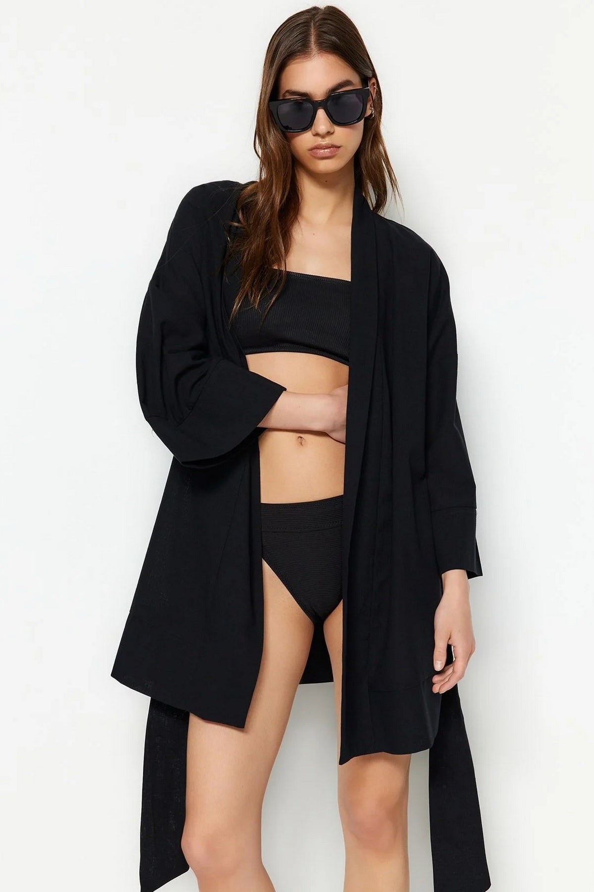 Kimono TBESS23KM00080 - crna [djesi-src-1444a0b028083968ef6bad17755e701ea0923ce2597e4afc22019df583fac768]