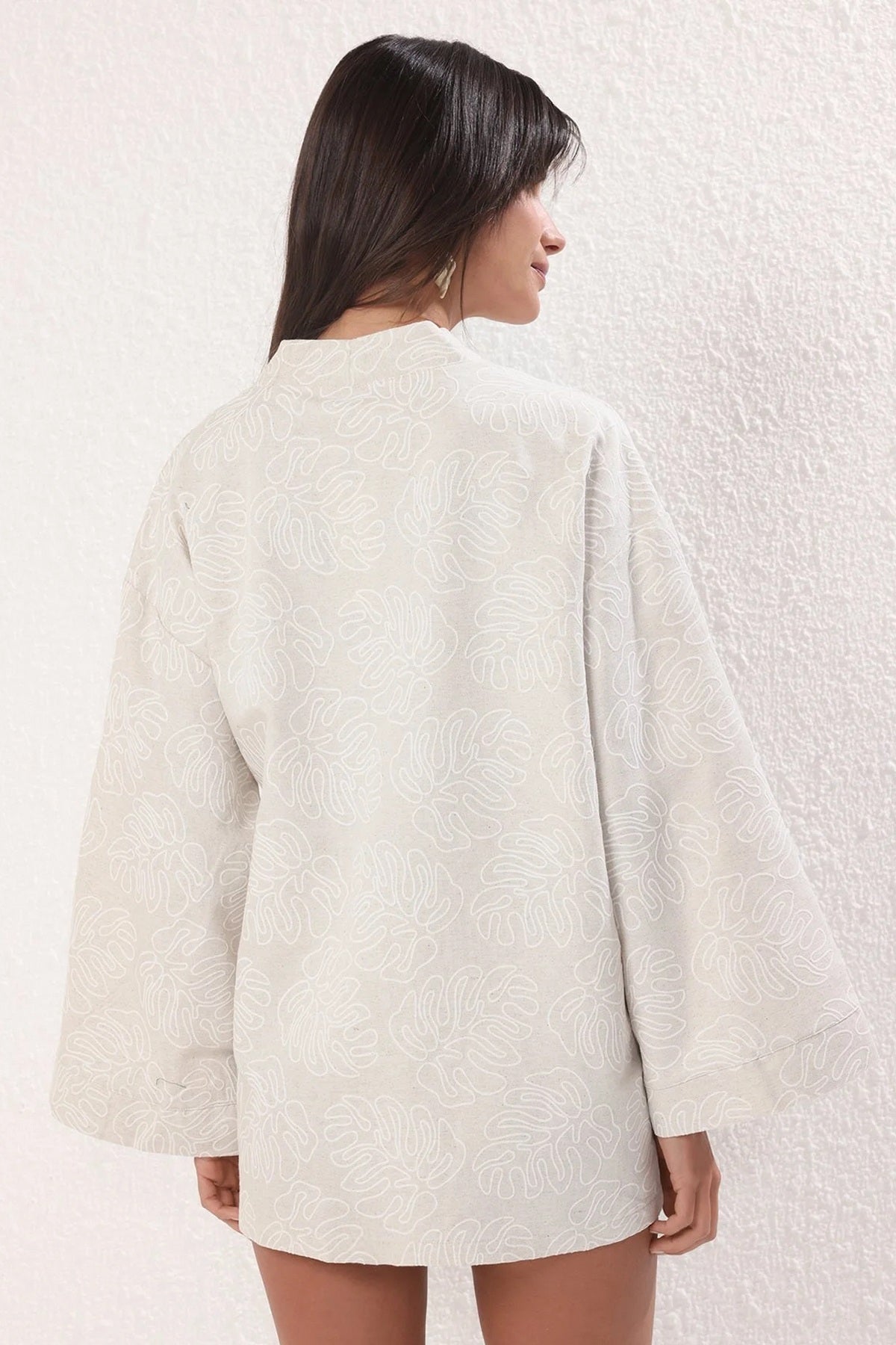 Kimono TBESS25KM00030 - ekru [djesi-src-92b0dba6af5bc7a607021fa15025be324eb75e385b04cc945afcaa21d8b85ff5]
