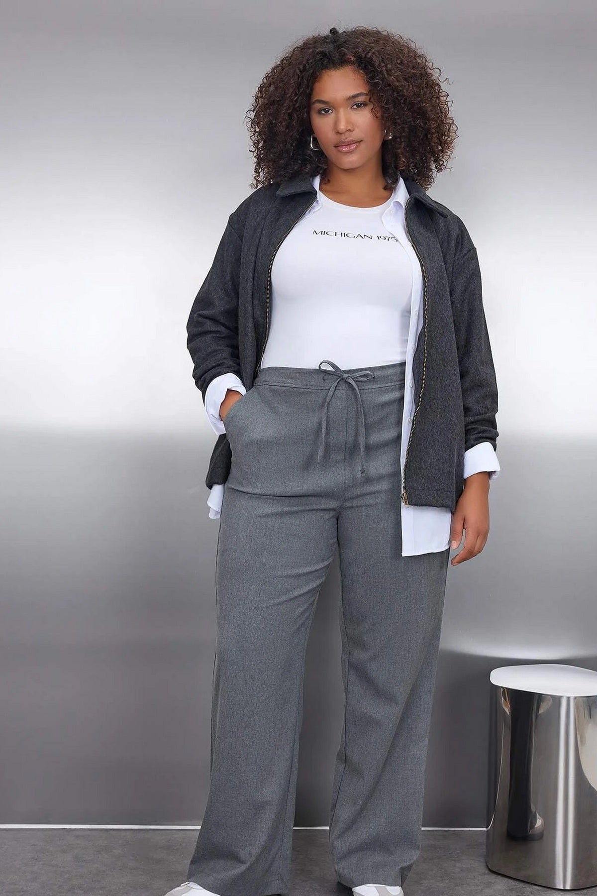 Pantalone TBBAW26AR00013 - siva [djesi-src-ccde85730afb8d4a5ff3c14bee6928e2c885a57edaf2219d09060b84bd6ab303]