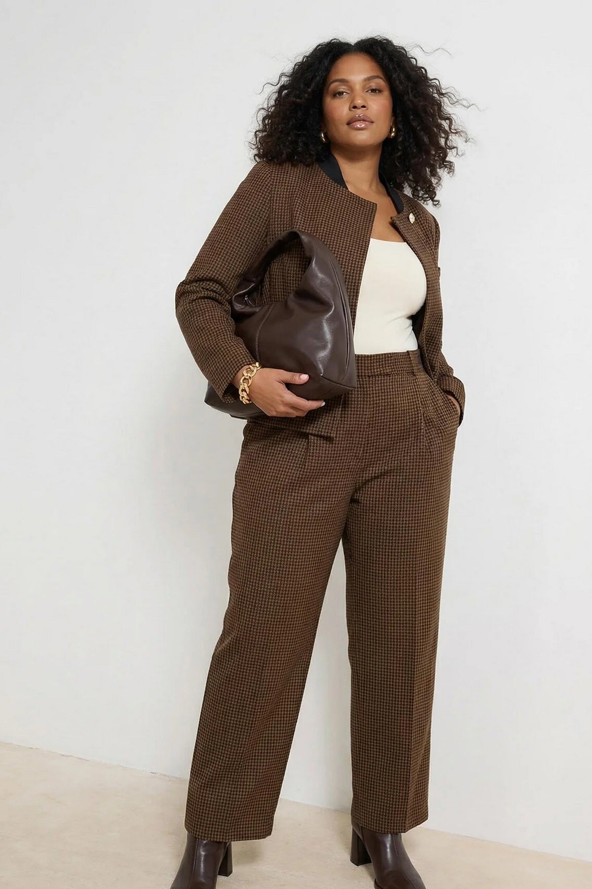 Pantalone TBBSS26AR00007 - braon [djesi-src-93cc502fb3305cd4785fd67f3460081241717cab215b05ba9553cee270e75c0b]