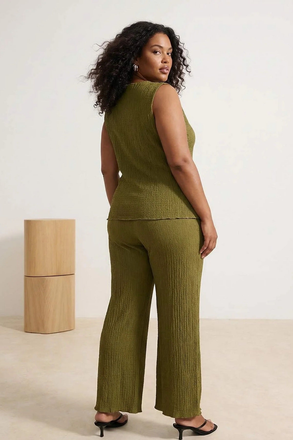 Komplet TBBSS26CP00012 - khaki [djesi-src-663aa5fa0b1e34ca799affa7cfeaca2fd8095708932c1be155225e1bf1db1a2a]