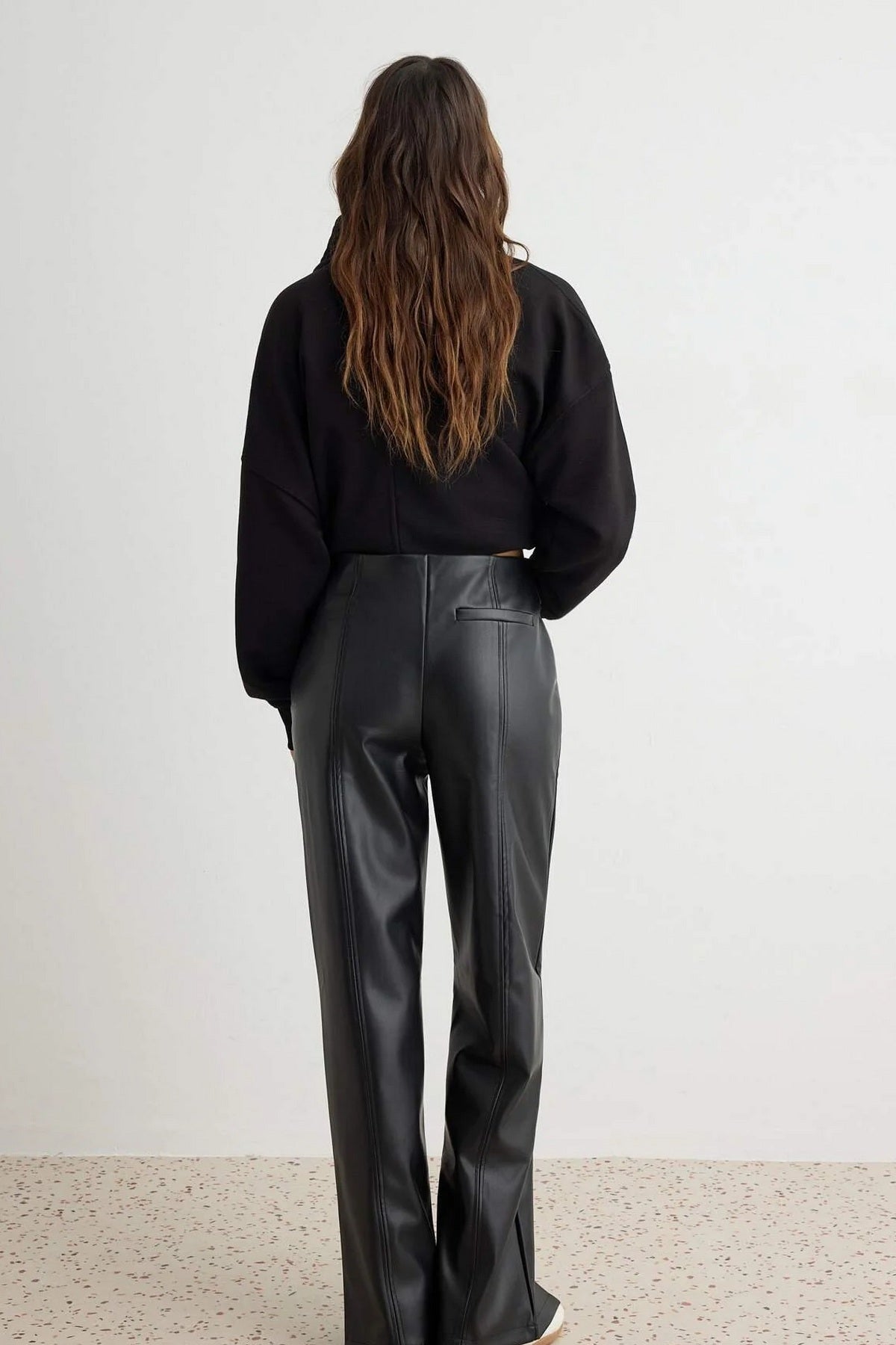 Pantalone TWOAW27PL00103 - crna [djesi-src-961bf35fd1c51ce7f4d1eefdab7a3ab8f61db5e071a9990af07dd2bfe0212891]