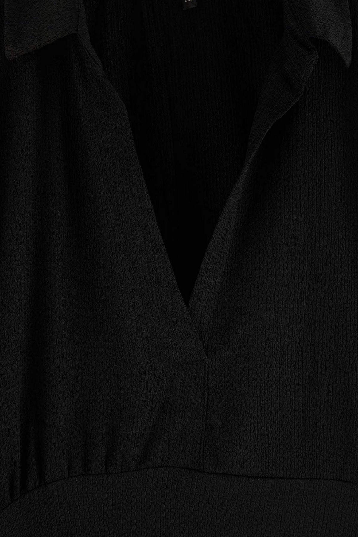 Bluza TBBSS26AF00264 - crna [djesi-src-dbb160fff9ad3105b69e255d703c47414592d3ffbdd9eba8b75a7ac7863cdd7a]