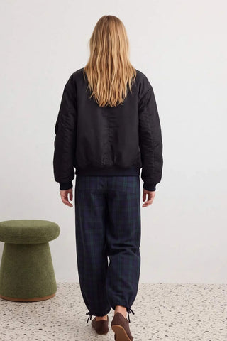 Pantalone TWOAW27PL00137 - teget [djesi-src-ec0547ab587fb1c196f640538ef3e7f4f5a93dae5a841fd5be88cc8e4b369e92]