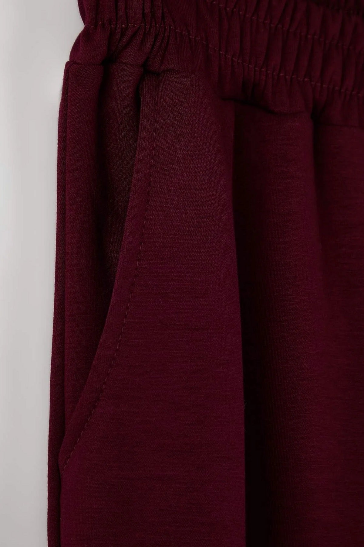 Trenerka TBBAW26TS00017 - bordo [djesi-src-c807ff43f93a48416d8323a697dd2c428259678447ef9647574b2dbbc01be5f5]
