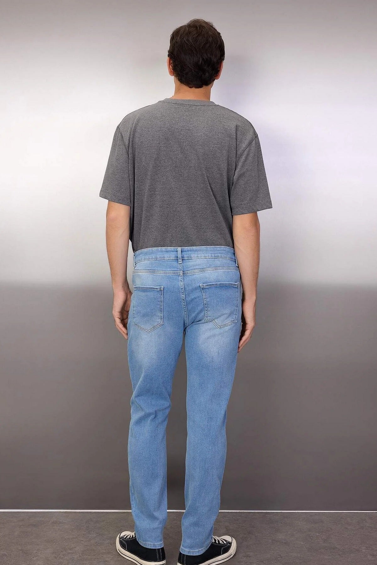Jeans TMNSS21JE0067 - plava [djesi-src-c16bc71991c418c6ccba1d1be589d8eb3efd908c9376ba067810585d41a950da]