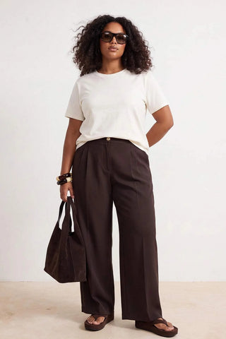 Pantalone TBBSS26AR00051 - braon [djesi-src-3a705e1ebc1ebd96babd1258f2cc8164ada0ce783f40903e205424820d32433c]