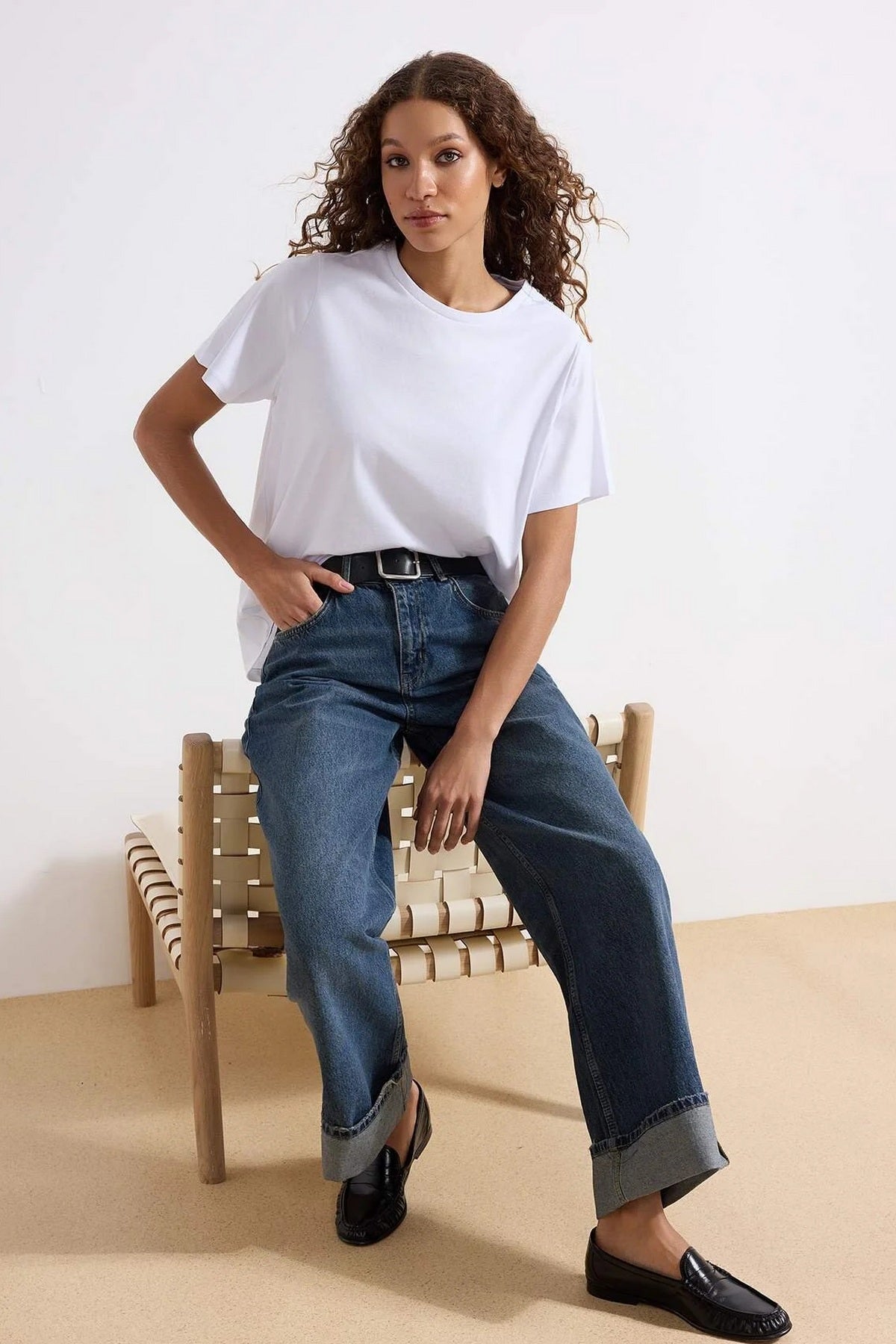 Jeans TWOSS25JE00001 - plava [djesi-src-5ae7c57141b0727e3b3c08e1b4b5a765a8a73ccbbdea1e128b8d30bea67ce471]