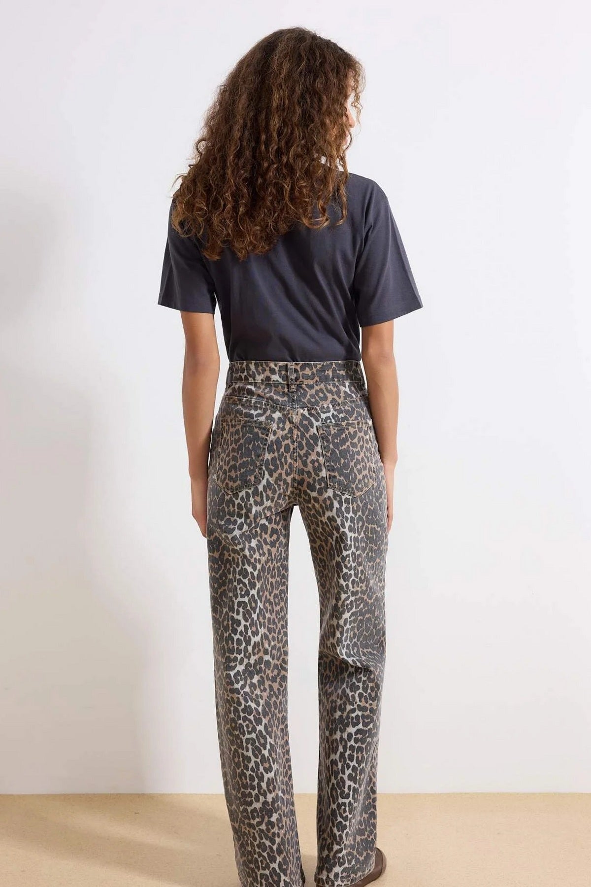 Jeans TWOAW25JE00309 - Šareno [djesi-src-a24d4359acbc9d139f73b200c5bb81e55c4a0e0f15f30a4e8835214ce515e65e]
