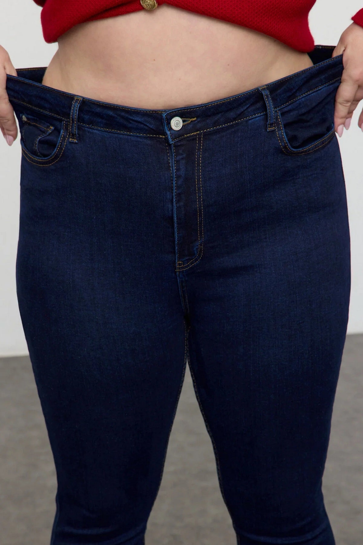 Jeans TBBSS22JE0075 - plava [djesi-src-23427591b1ba0dbbba8af7bb08a5292e4a50a70751a772ca44779c8649db7135]