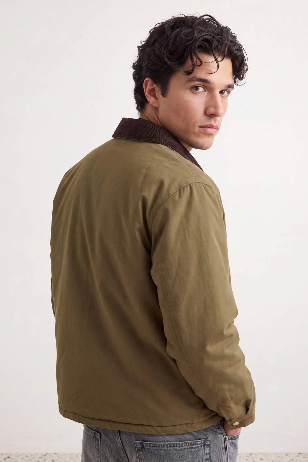 Jakna TMNAW27MO00016 - khaki [djesi-src-bf5c0bedfaa7ed86280e973dee03a0e093f9fdc9ca7ea0c6ad49da1c494e430a]