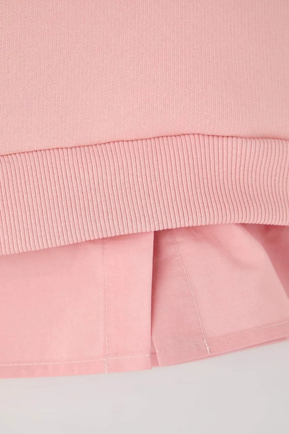 Dukserica TKDAW26SW00023 - roze [djesi-src-b5a93d3dd333820578b9356e3c08724643d182387fd8914bce64bac488b7125f]