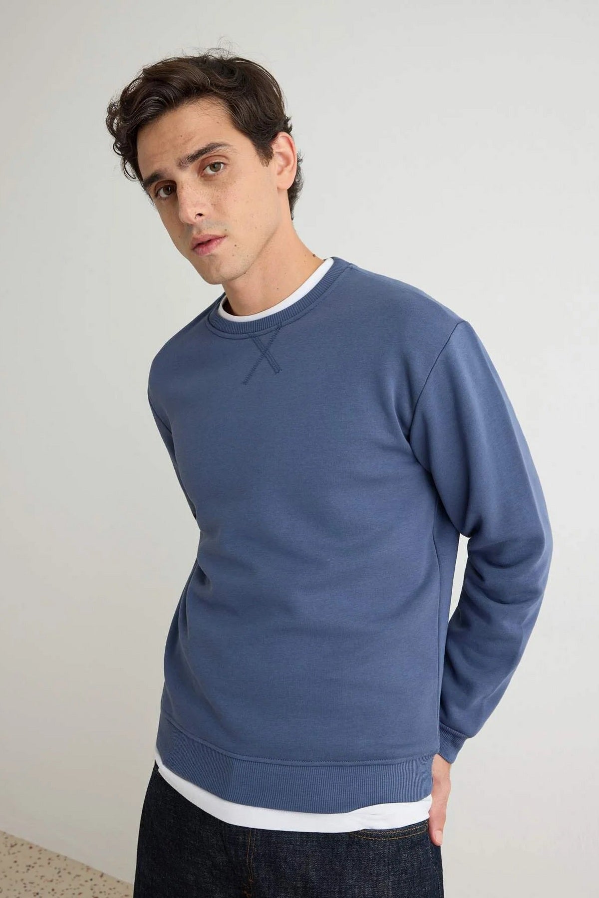 Dukserica TMNAW26SW00060 - indigo [djesi-src-47dee4d4a0046bd4d2e98c6f37d84343d550d5b9e37e81d416e3c07ad21b686d]