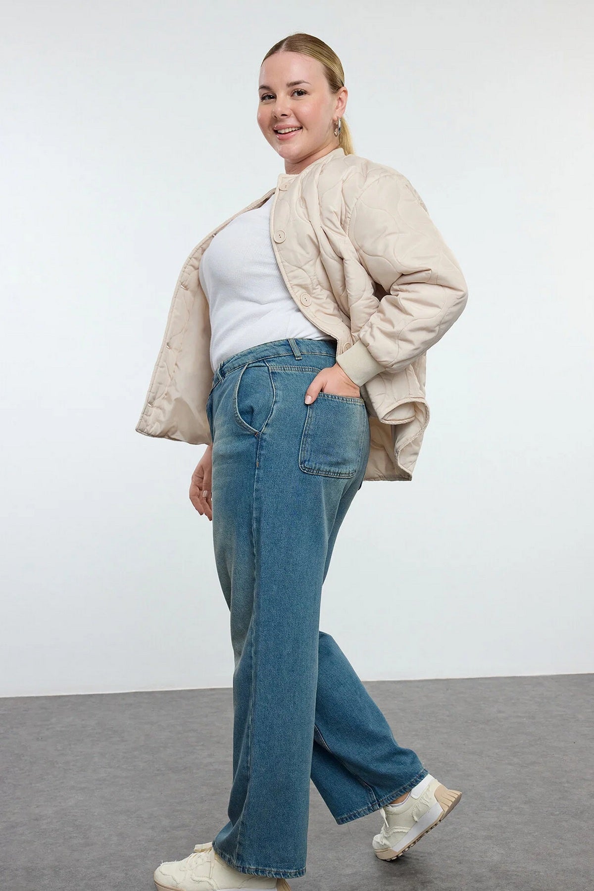 Jeans TBBSS24CJ00048 - plava [djesi-src-4d947b4135ada88b03ebfaa18cd8503a4dc55b56a2a1bb9dd923eb570176590c]
