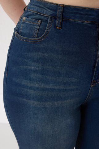 Jeans TBBAW23CJ00059 - plava [djesi-src-81be779448109c42d82d1f8d97a8b06138d4746d738835ff8a11faf53c7e24e7]
