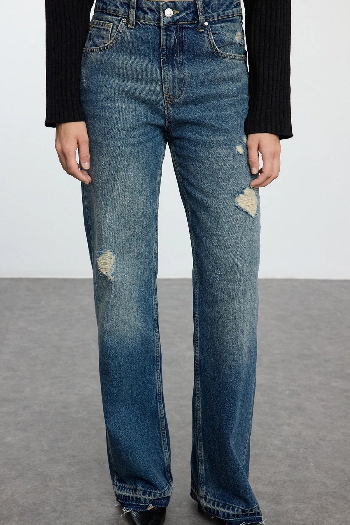 Jeans TWOAW25JE00203 - plava [djesi-src-62803d88f0849a6d41f768f00c5804babef88bfceb76c42f691a2047cc70919d]